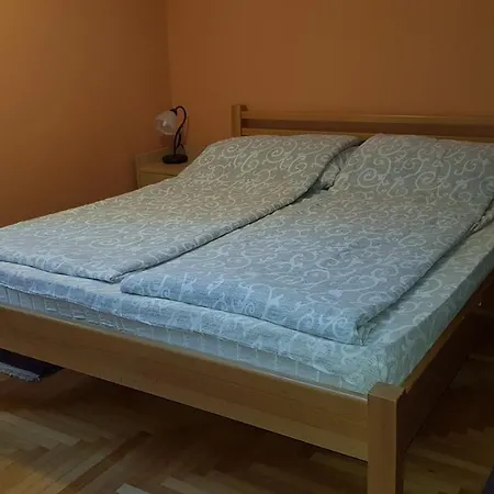 Apartman Ado's *