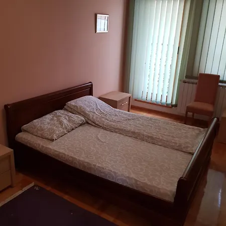 Apartman Ado's